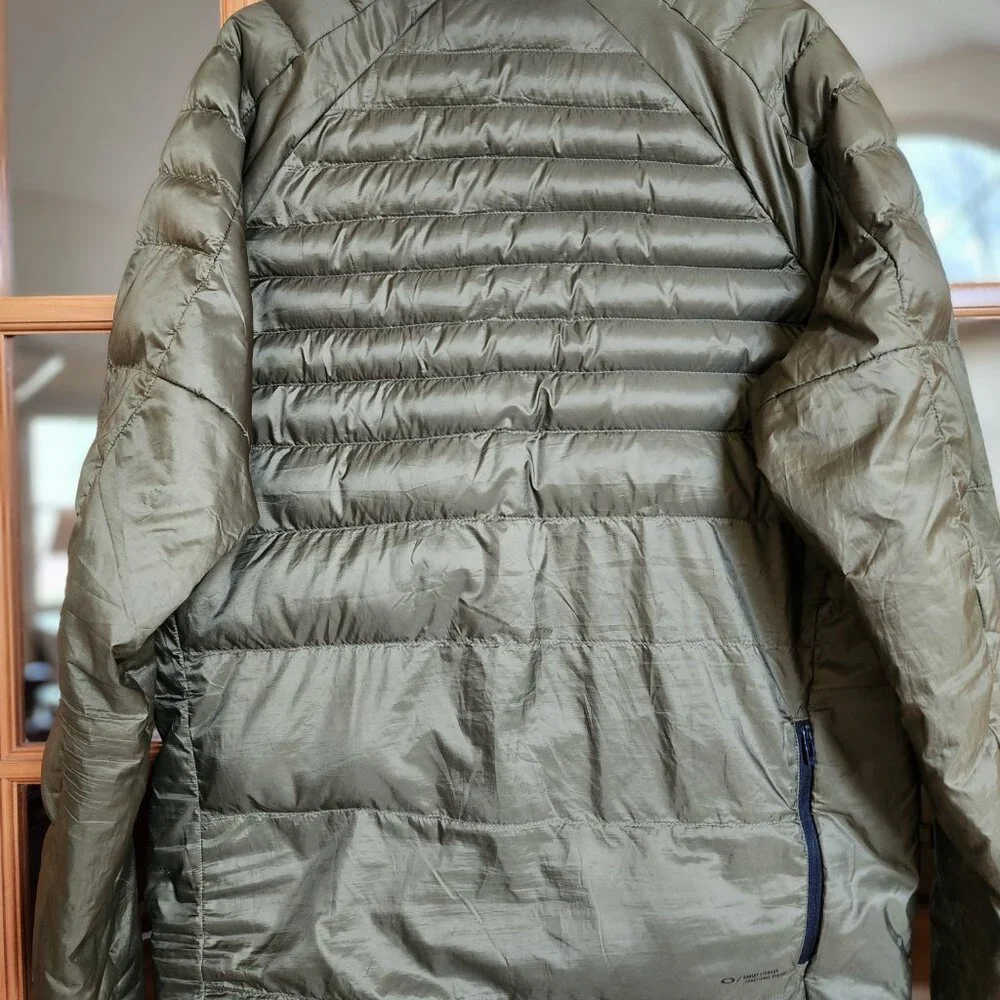Men's Oakley Full Zip Puffer Jacket Size XL - Picture 5 of 5